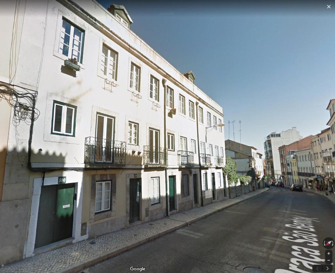 Typical Portuguese Apartment In Sao Bento Lisbona Esterno foto