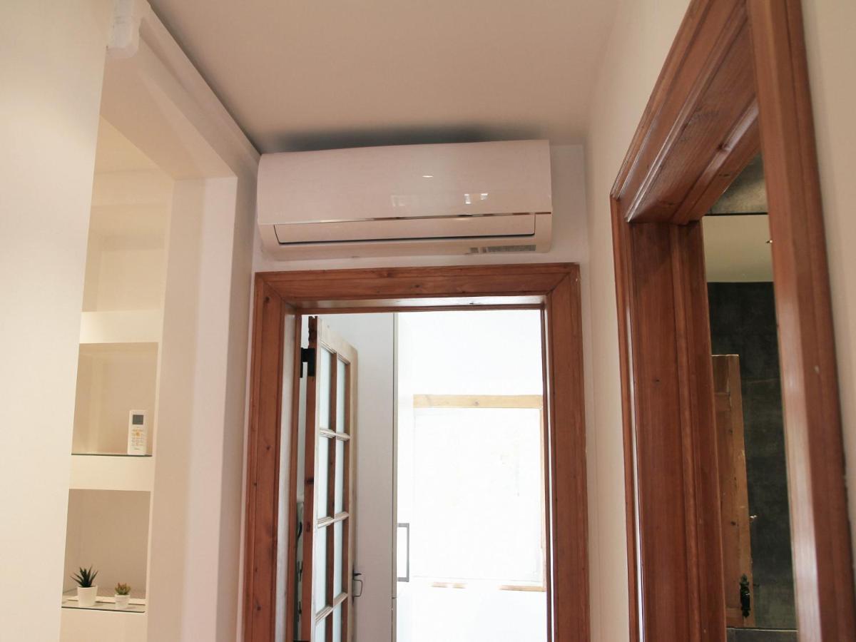 Typical Portuguese Apartment In Sao Bento Lisbona Esterno foto